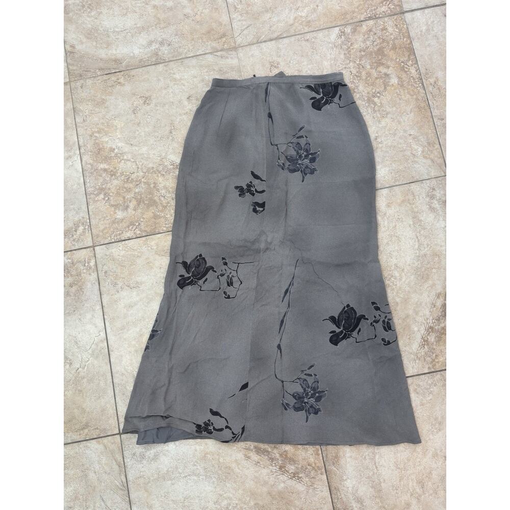 Max Mara Gray Floral Burnout Midi‎ Skirt Size 10 US 44 Made in Italy